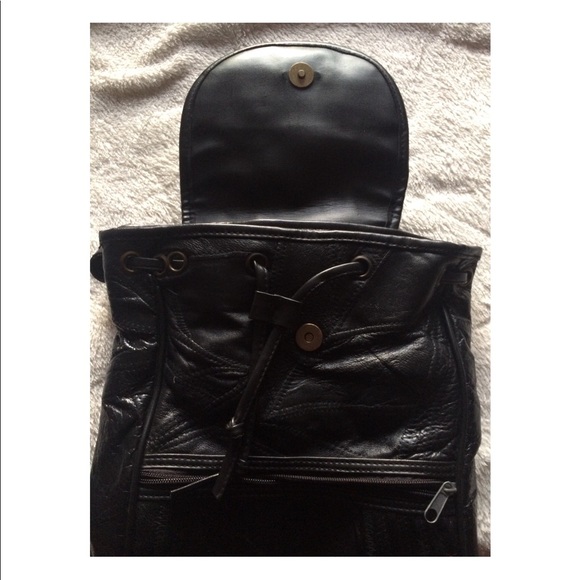 Leather back pack - Picture 3 of 4